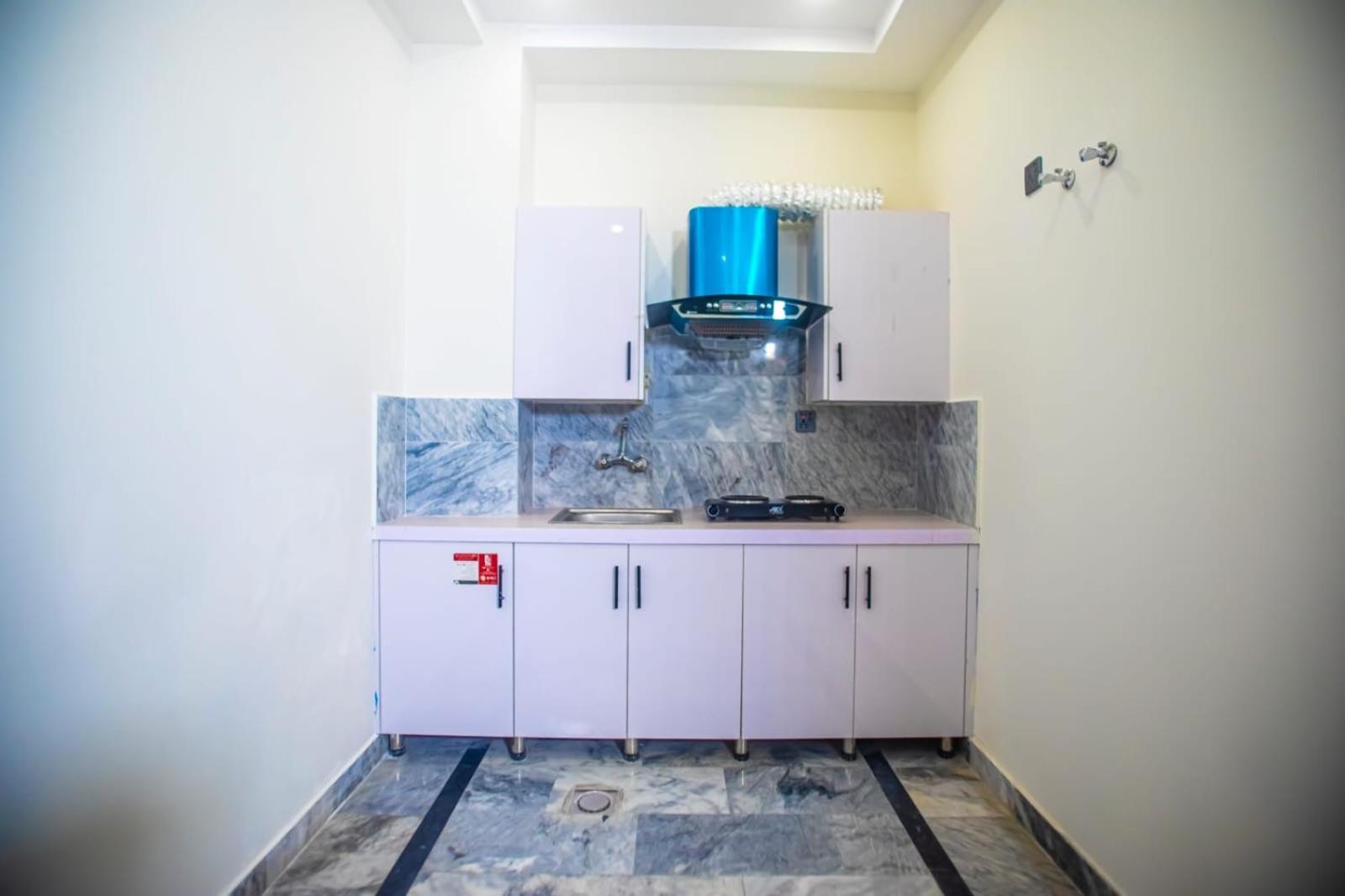 The Rich Hotel & Apartments Lahore Ngoại thất bức ảnh