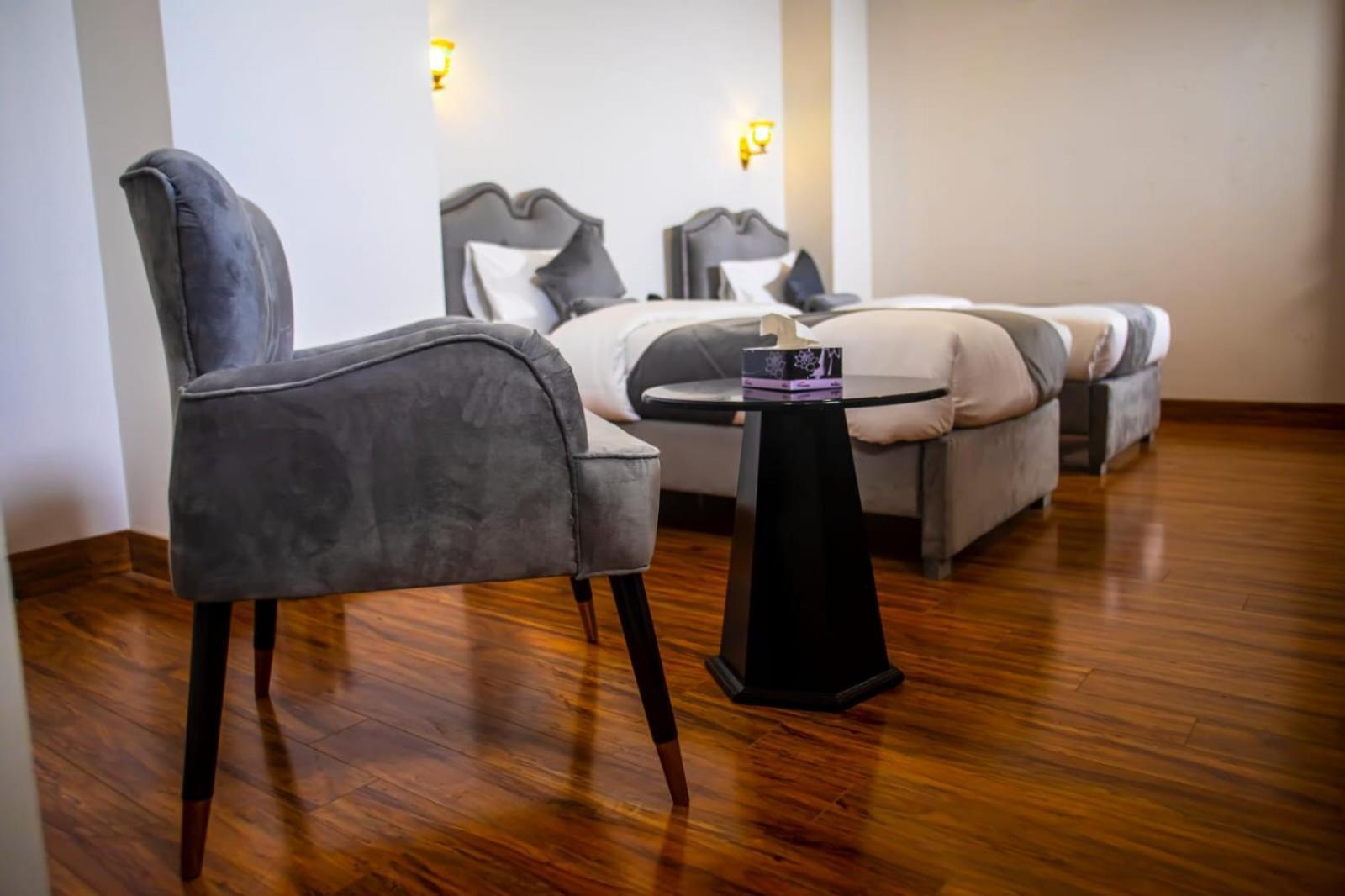 The Rich Hotel & Apartments Lahore Ngoại thất bức ảnh